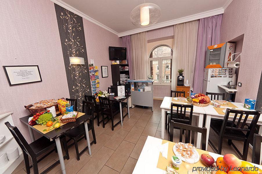 Cesar Palace Guesthouse Rom Restaurang bild