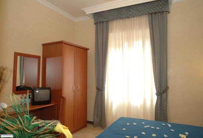Cesar Palace Guesthouse Rom Rum bild